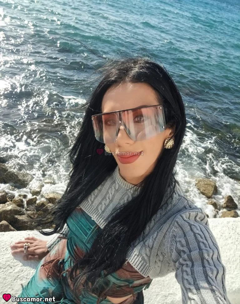 670915555 - morenaza recién llegada la dulce Natalia