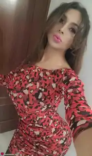 617448064 - Hola, soy Sheyla Catale y soy de Vallecas, busco buen rollo y locuras divertidas.
