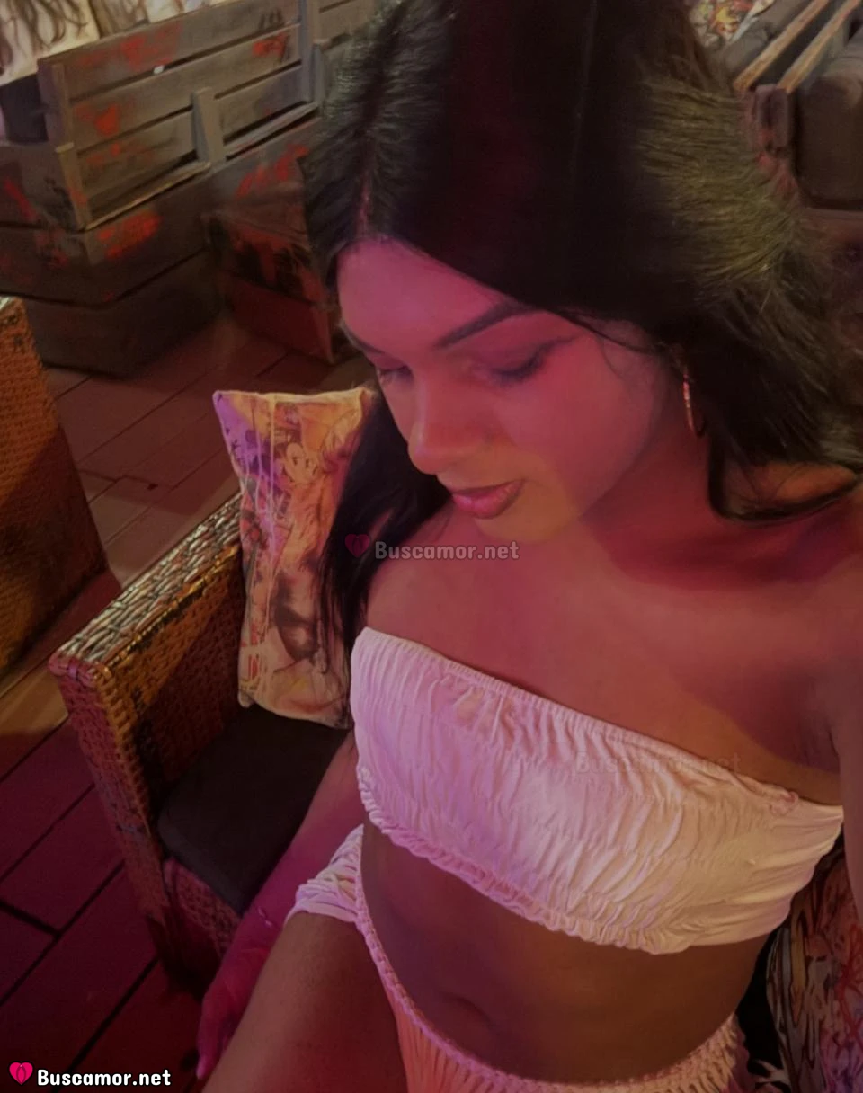 663207952 - Soy Andrea Morenita .. estoy aqui 24hrs.
