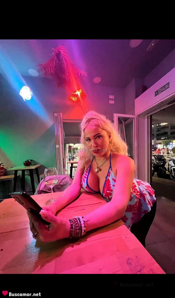 620556747 - Sabrina busca amor verdadero.