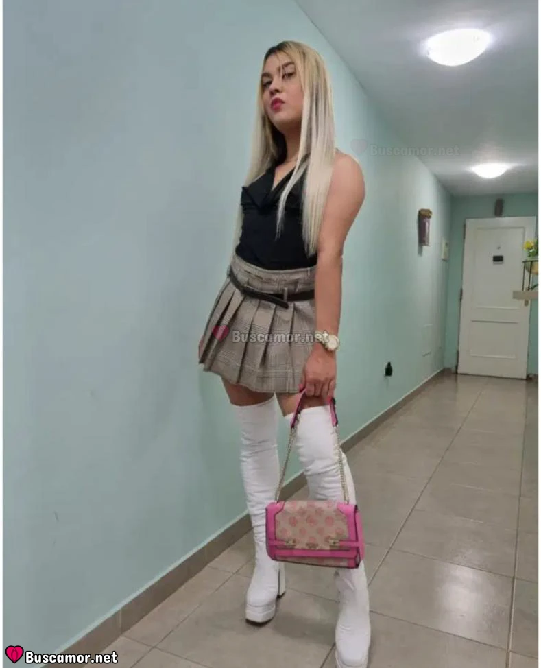 603358333 - femenina bella dispuesta a lo que buscas