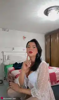 672167663 - Soy la más linda de todas.