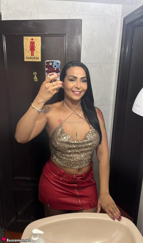604366192 - Maia busca amor y conexión.