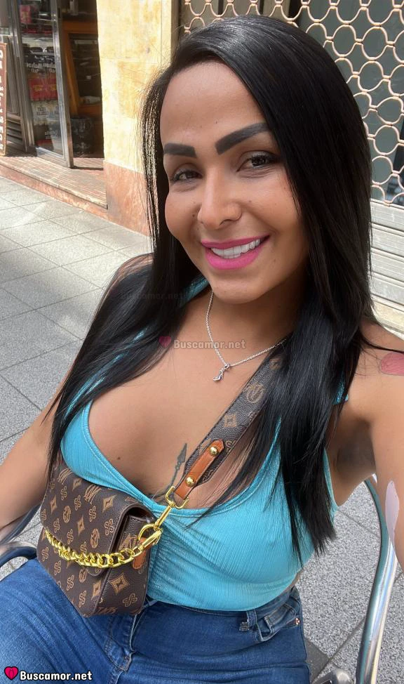 604366192 - Maia busca amor y conexión.