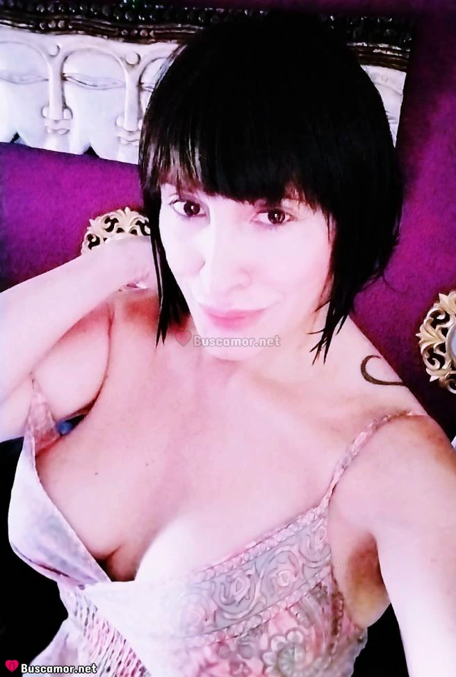 664812633 - Tania busca placer