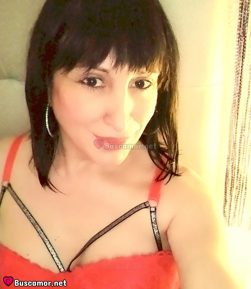 664812633 - Tania busca placer