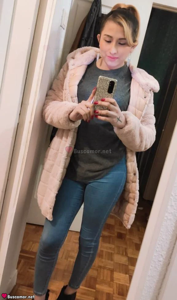 602418136 - Andrea latina recién llegada a Sevilla