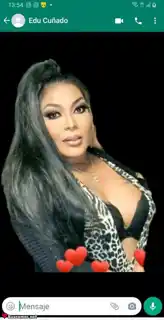 628403529 - Vanesa siempre sonrío