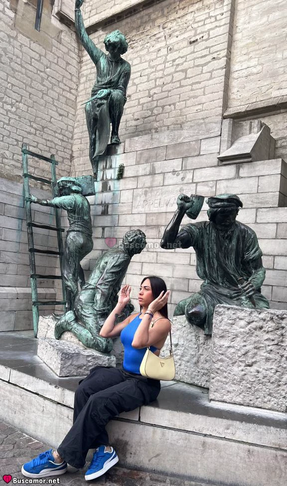 641580544 - AMO A NAOMI LAS 24 HORAS DE MI VIDA