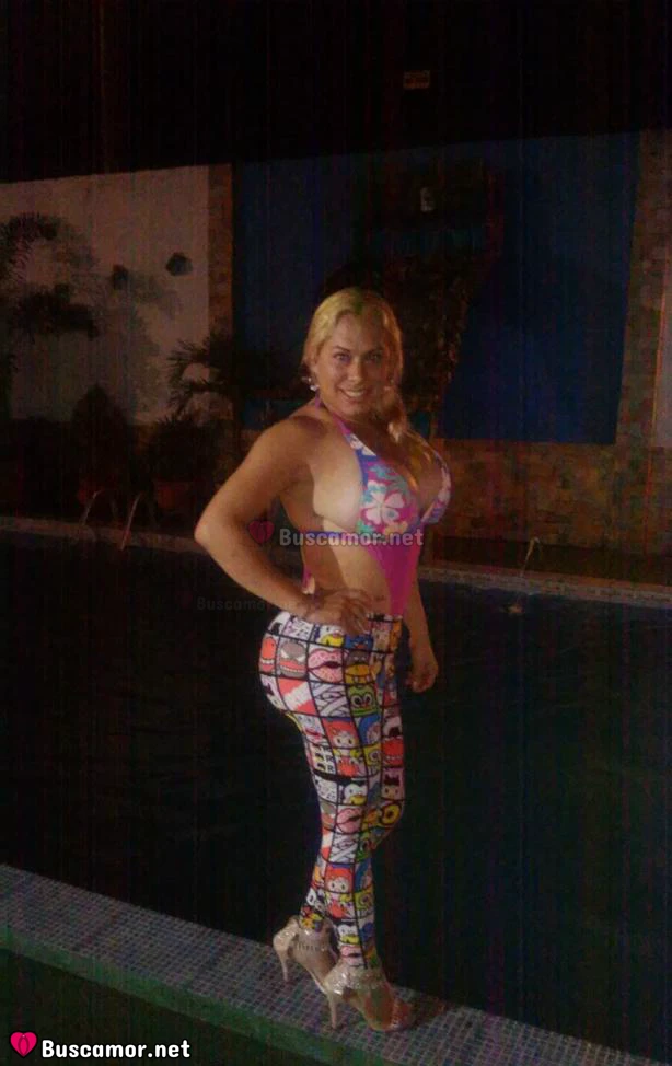 611293651 - Soy una latina chida y alegre.
