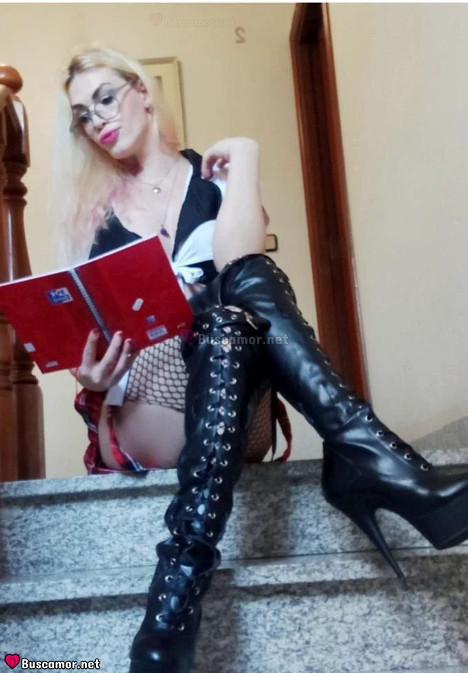 605600926 - soy Alexya, travesti rubia bellisima, busco pasion y diversion real.