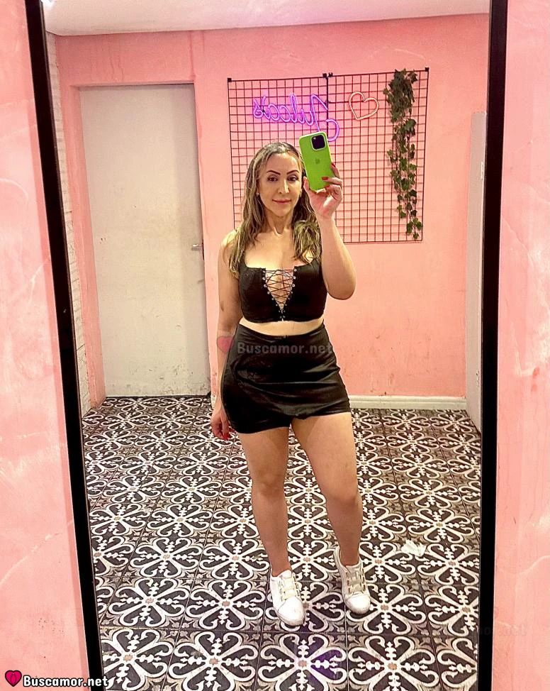 601205028 - Fernanda, vibrante y lista para todo.