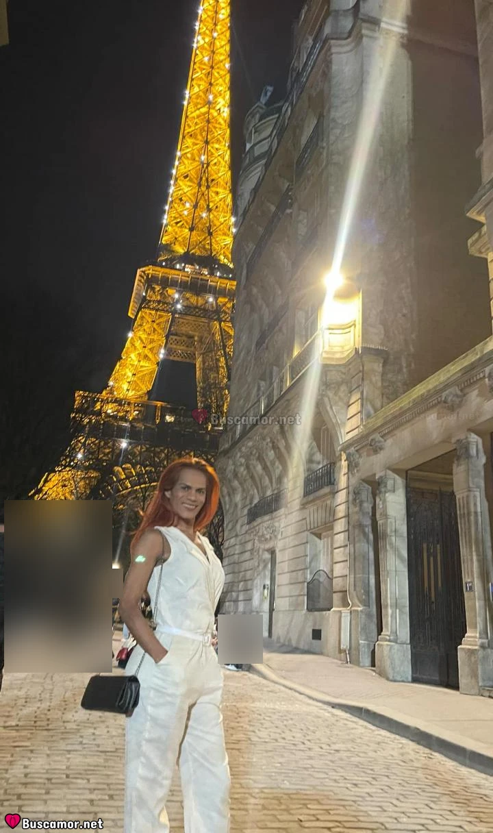 670412962 - miel christina regresa de brasil feliz