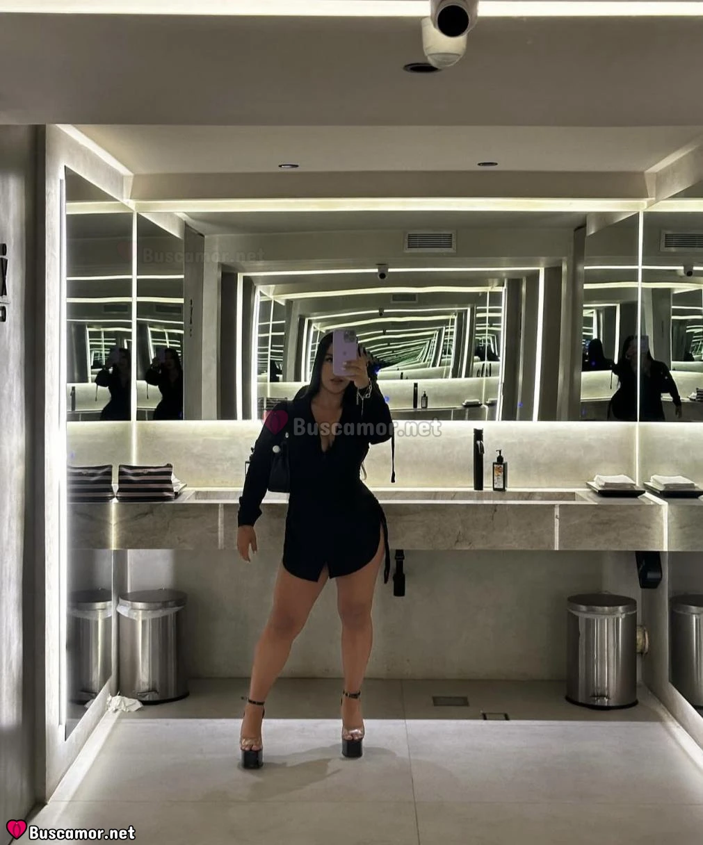 613466530 - Dulce traviesa, en plaza Catalunya me divierto