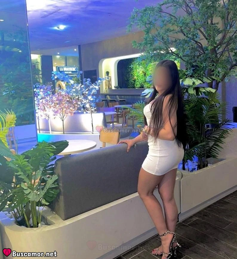 613930530 - Soy Luciana, me encanta dar masajes en camilla.