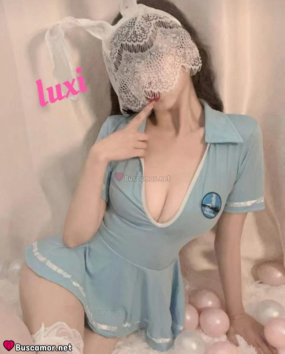 663431635 - Hola, soy Orientales me encanta salir y vivir experiencias nuevas en Bcn 😄✨. Busco buena vibra.